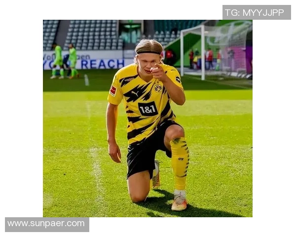 传奇24号足球明星的辉煌历程与场上风采揭秘