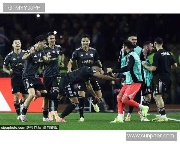 高清足球明星群像展现足坛风采与激情的完美瞬间