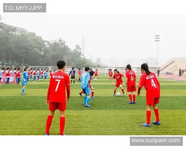 探索过桩足球的魅力与技巧提升青少年运动能力的最佳选择