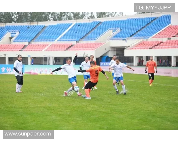 平果上海足球：探索城市足球文化与社区发展的新机遇与挑战