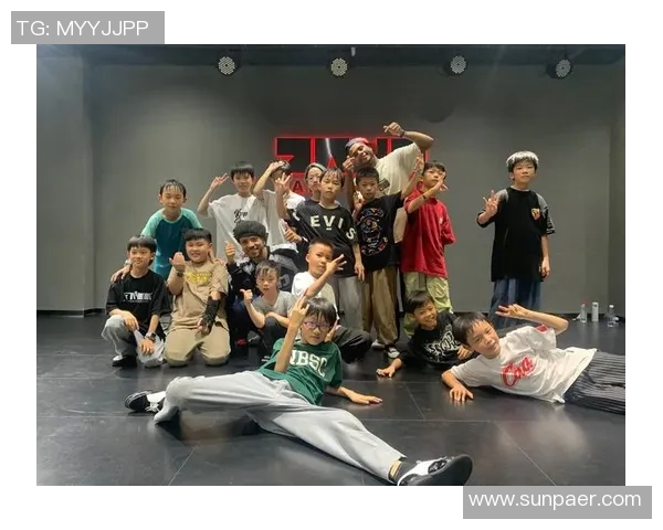 武汉街舞队的状态变革引发热议展现年轻人对街舞文化的热爱与追求