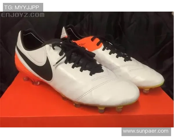 足球珍藏之旅探秘全球经典球鞋与历史传奇球员的故事